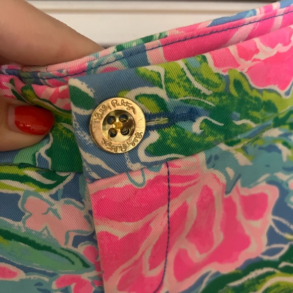 Lilly Pulitzer shorts size 10 - Picture 2 of 4